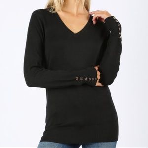 NWOT Zenana VNeck w Long sleeves and buttons! 3X